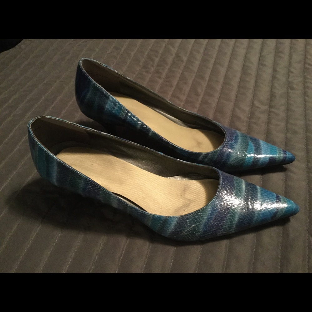 Bandolino heels, blue green & purple, 2” height